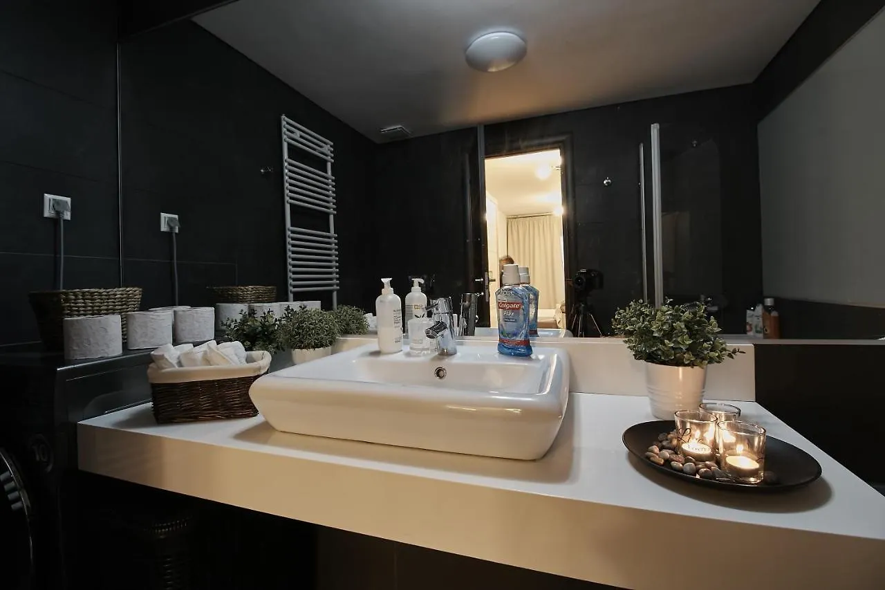 *** Aparthotel Platinum Rooms District 1 & 2 Bucharest Romania