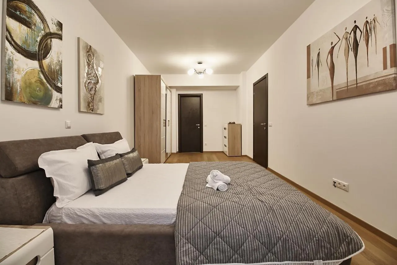 Platinum Rooms District 1 & 2 Bucharest 3*,  Romania