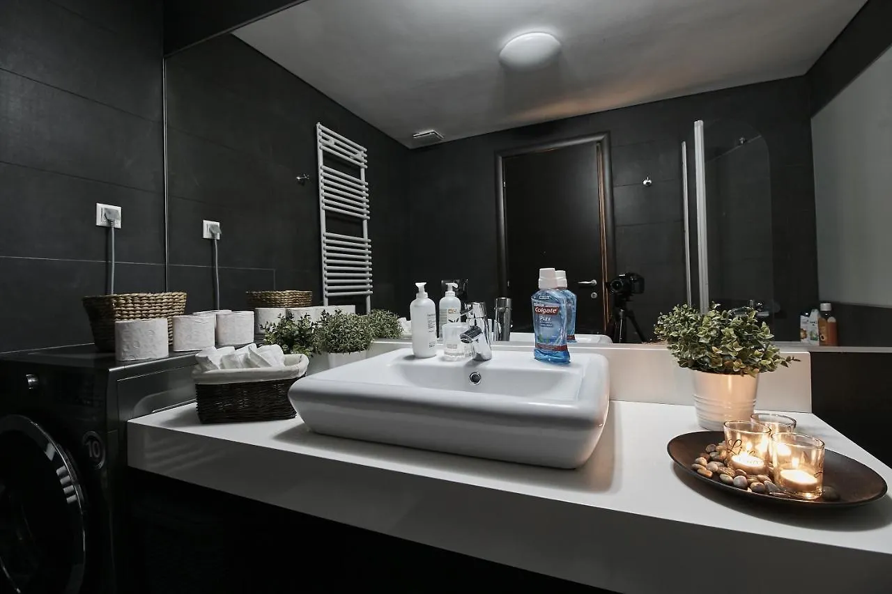 Aparthotel Platinum Rooms District 1 & 2 Bucharest